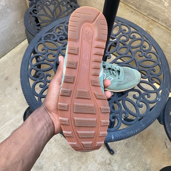 Green New balances - Picture 3 of 3